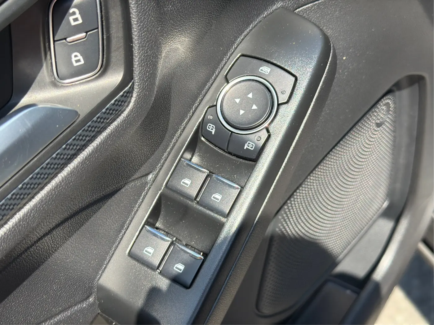 2025 Ford Escape - $28,895