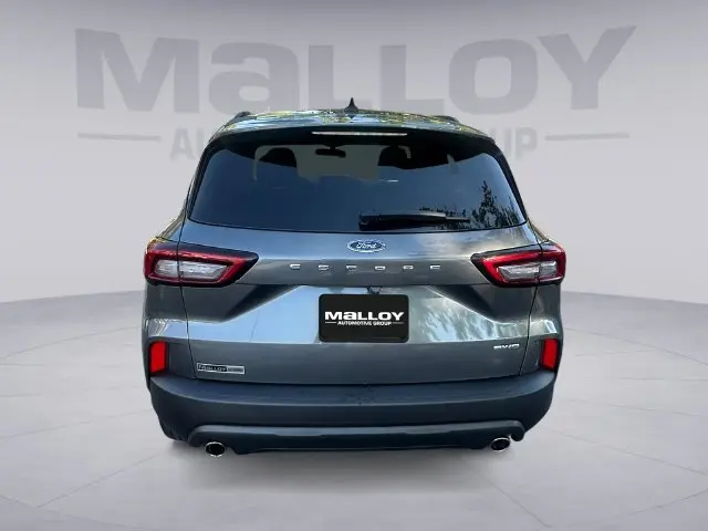 2025 Ford Escape - $23,600