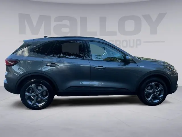 2025 Ford Escape - $23,600