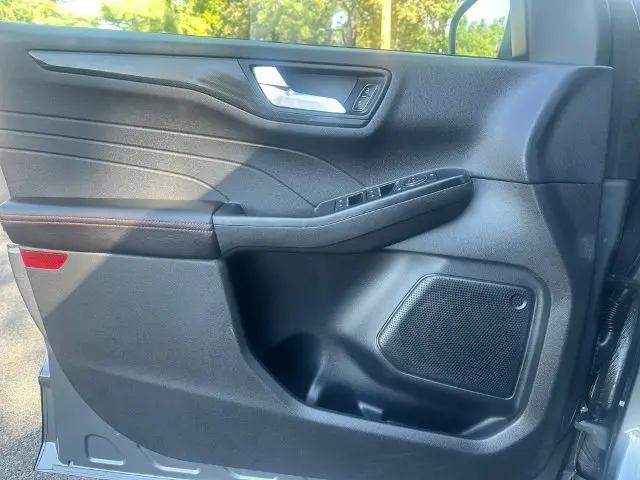 2025 Ford Escape - $23,600