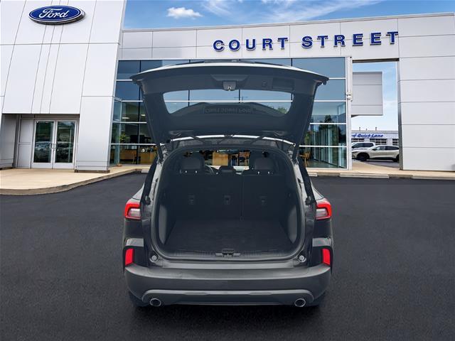 2025 Ford Escape - $25,199