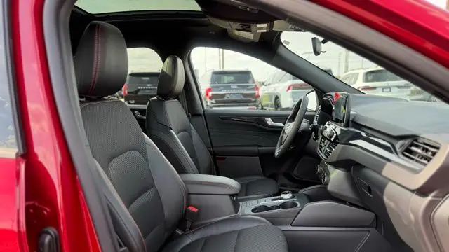 2026 Ford Escape ST-Line Select
