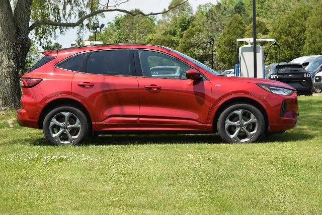 2023 Ford Escape - $26,500