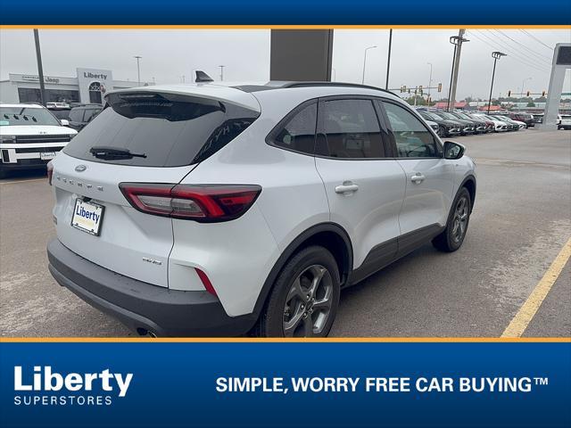 2025 Ford Escape - $29,999