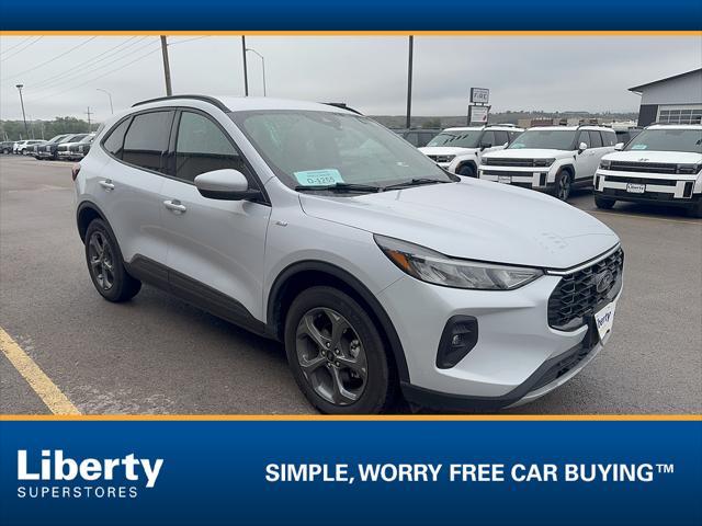 2025 Ford Escape - $27,999