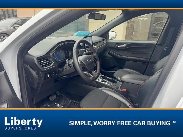 2025 Ford Escape - $27,999