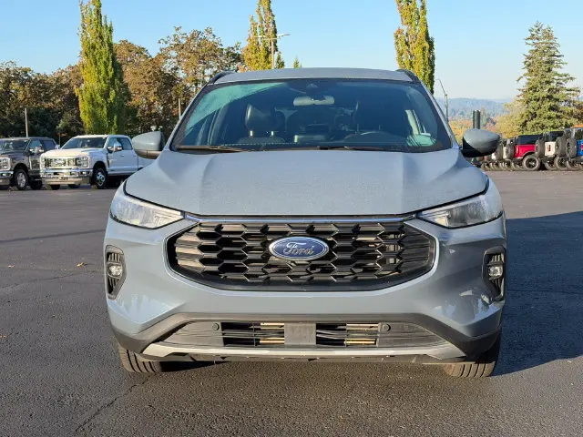 2025 Ford Escape - $22,983