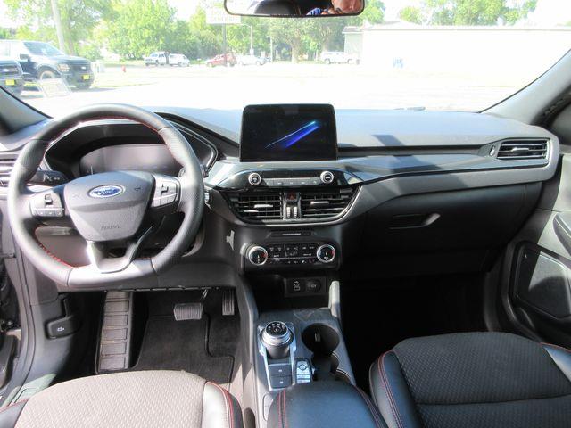 2025 Ford Escape - $25,900