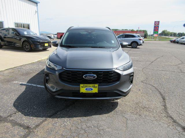 2025 Ford Escape - $25,900
