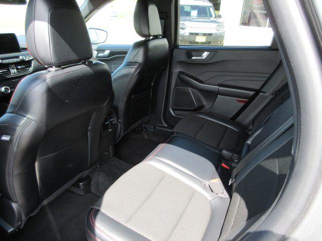 2025 Ford Escape - $25,900