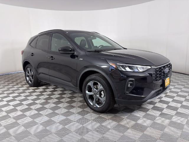 2025 Ford Escape - $24,999