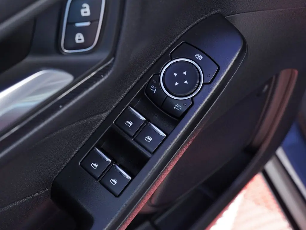 2025 Ford Escape - $22,988