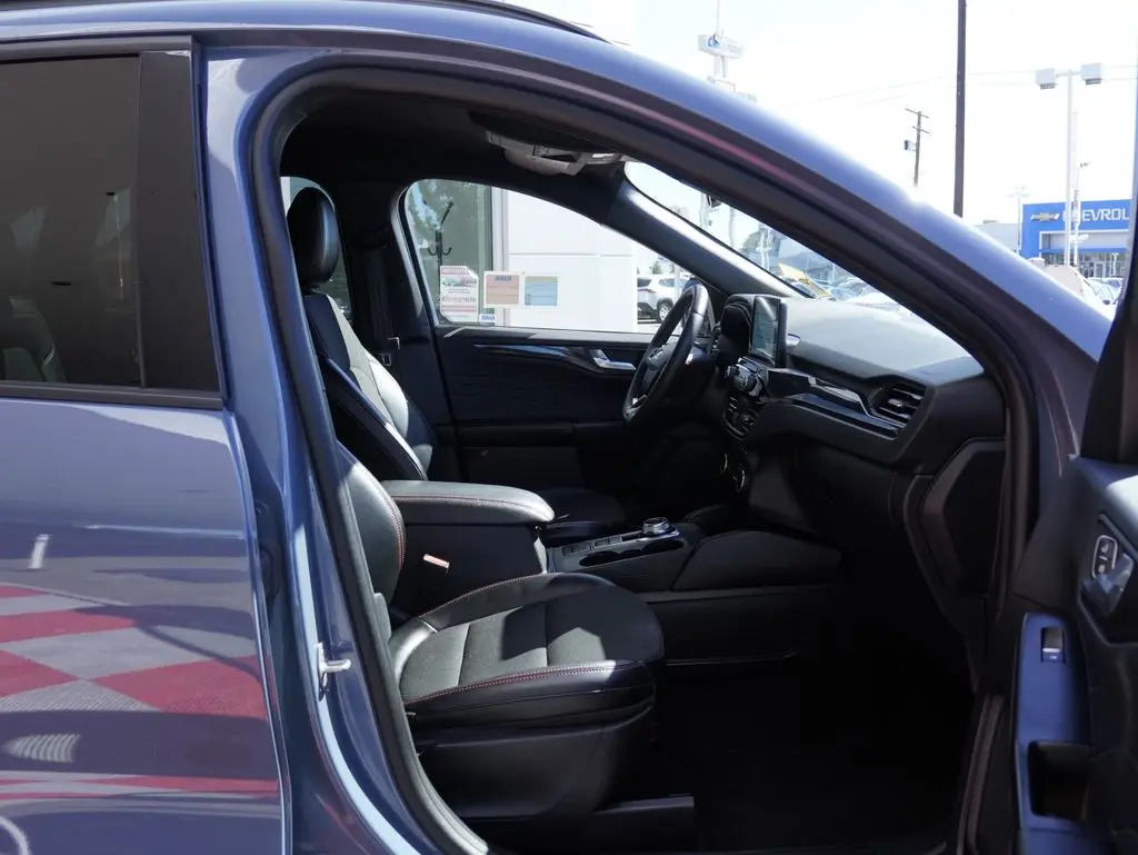 2025 Ford Escape - $22,988
