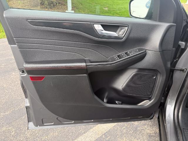 2025 Ford Escape - $25,750