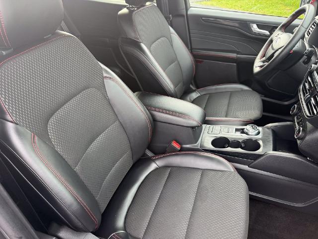 2025 Ford Escape - $25,750