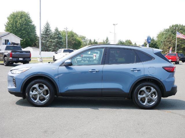 2025 Ford Escape ST-Line Select — photo 1 of 12