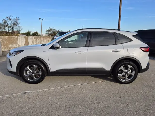 2025 Ford Escape - $28,001