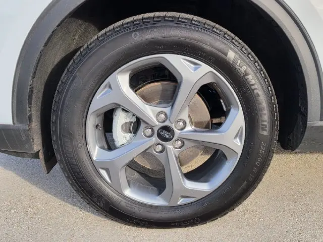 2025 Ford Escape - $28,001
