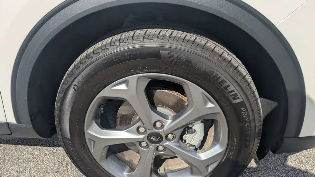 2025 Ford Escape Hybrid ST-Line Select