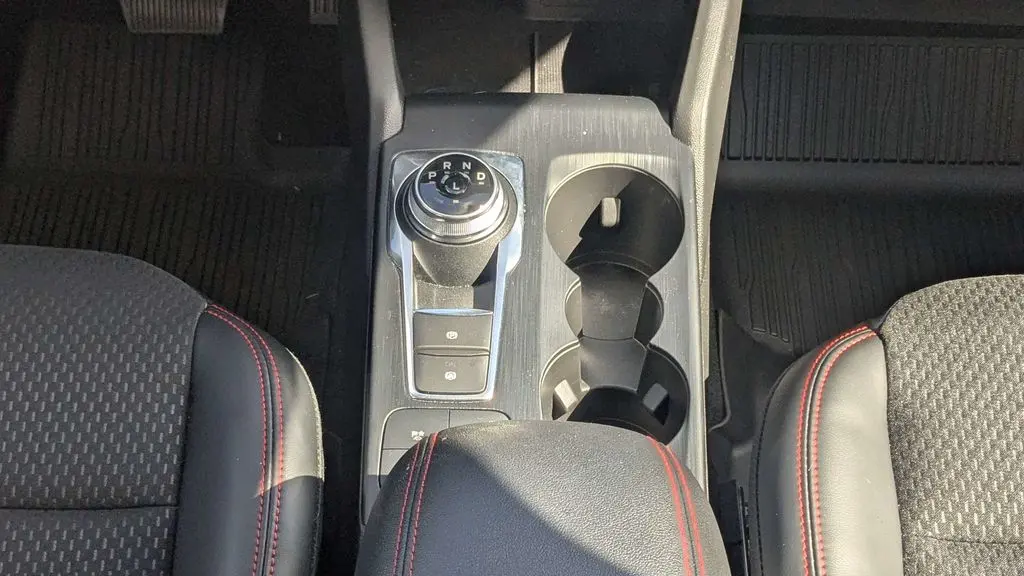 2025 Ford Escape Hybrid ST-Line Select