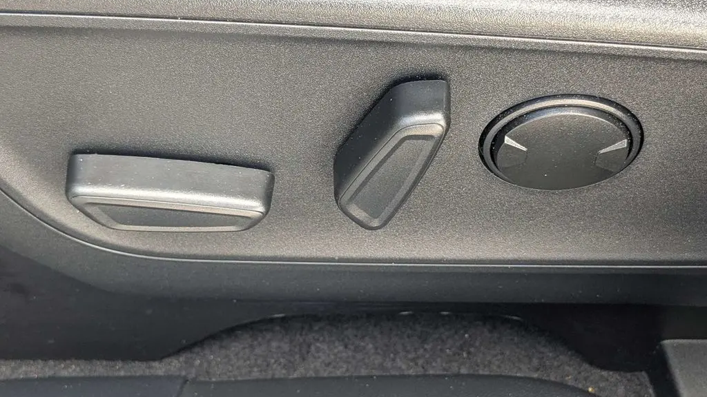 2025 Ford Escape Hybrid ST-Line Select