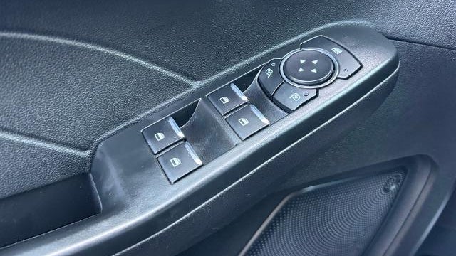 2025 Ford Escape Hybrid ST-Line Select