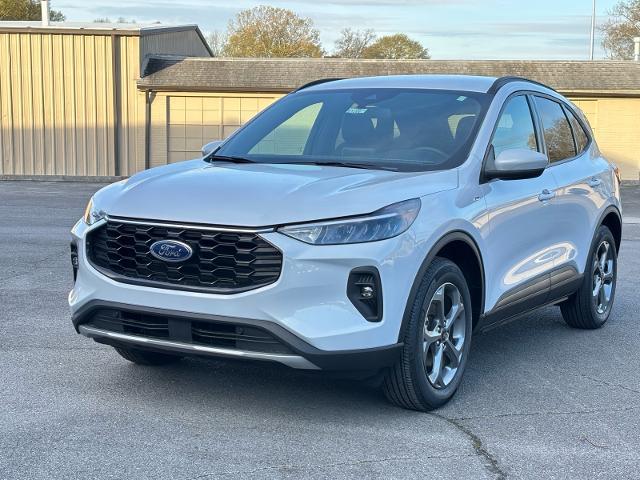 2025 Ford Escape - $27,995