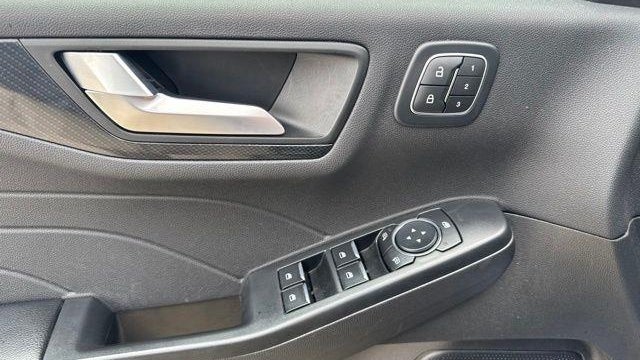 2023 Ford Escape Hybrid ST-Line Select