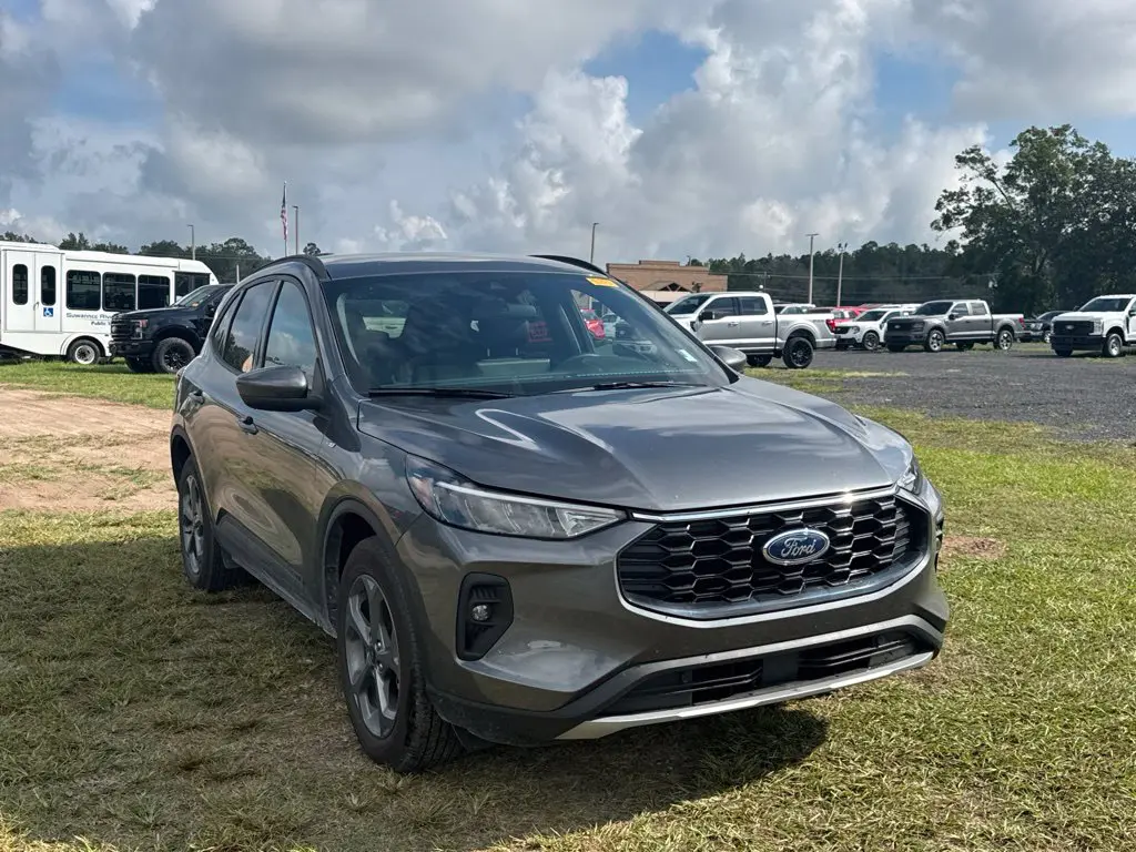 2026 Ford Escape - $32,987