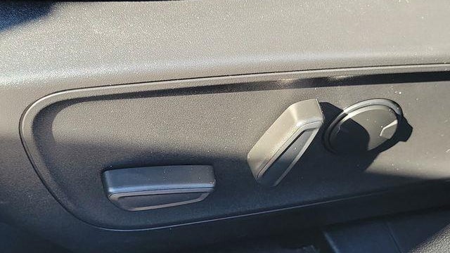 2023 Ford Escape Hybrid ST-Line Select