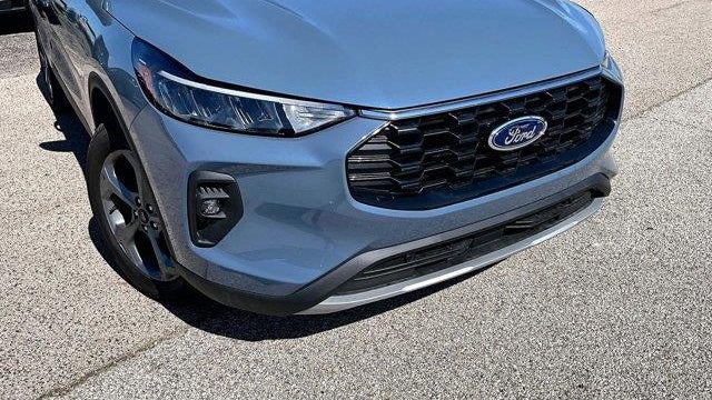 2026 Ford Escape Hybrid ST-Line Select