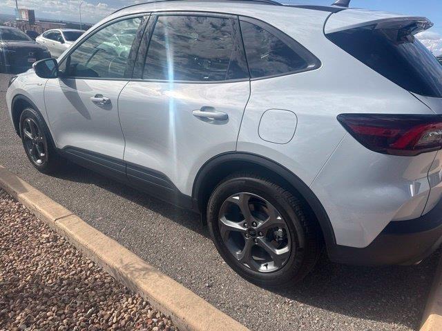 2026 Ford Escape - $32,500