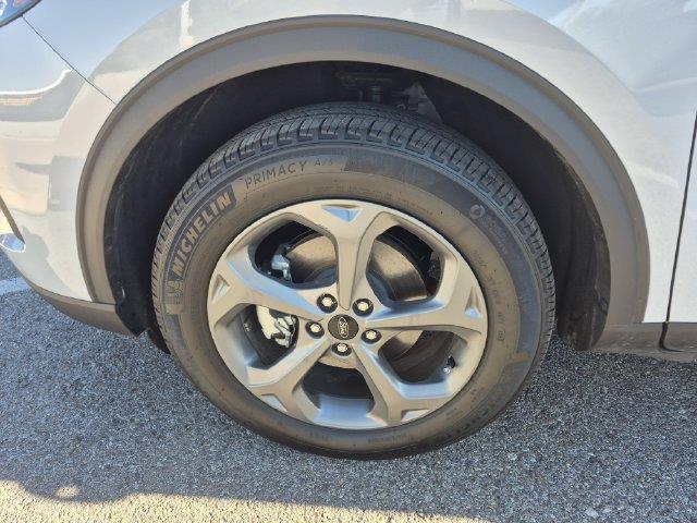 2026 Ford Escape - $31,499