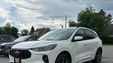 2023 Ford Escape Hybrid ST-Line Select