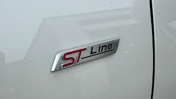 2023 Ford Escape Hybrid ST-Line Select