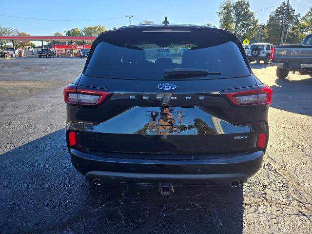 2023 Ford Escape - $17,998