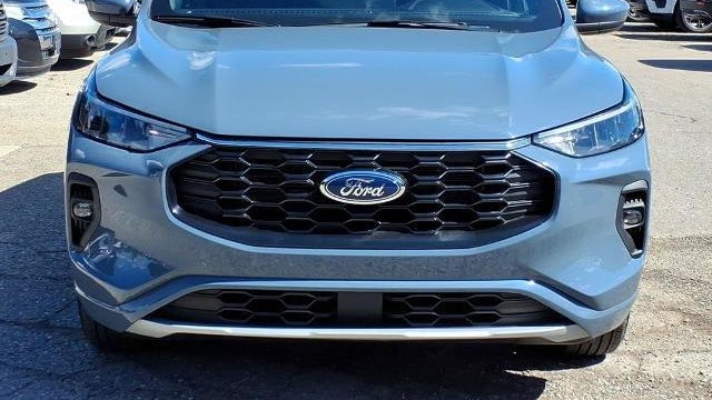 2023 Ford Escape Hybrid ST-Line Select