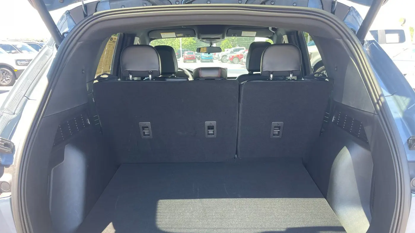 2025 Ford Escape Hybrid ST-Line Select