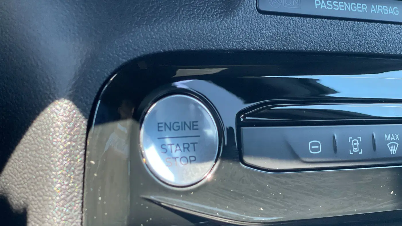 2025 Ford Escape Hybrid ST-Line Select