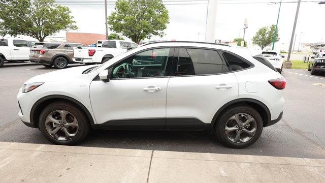 2025 Ford Escape Hybrid ST-Line Select