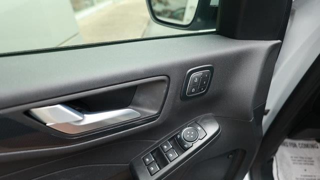 2025 Ford Escape Hybrid ST-Line Select