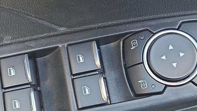 2025 Ford Escape Hybrid ST-Line Select