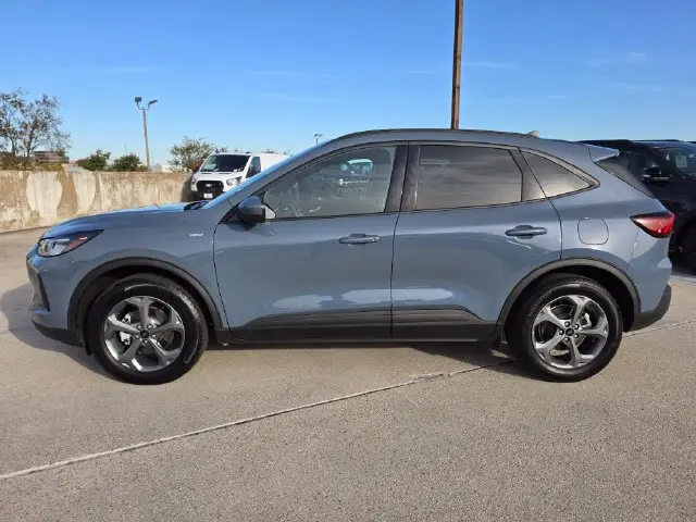 2025 Ford Escape - $27,001