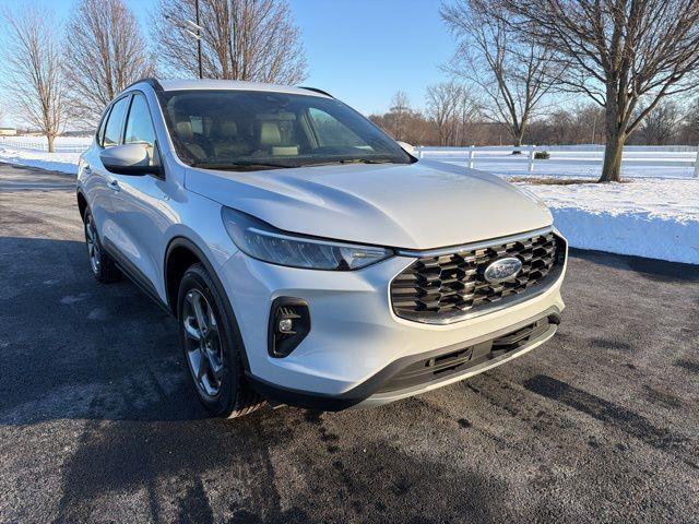 2025 Ford Escape - $29,900
