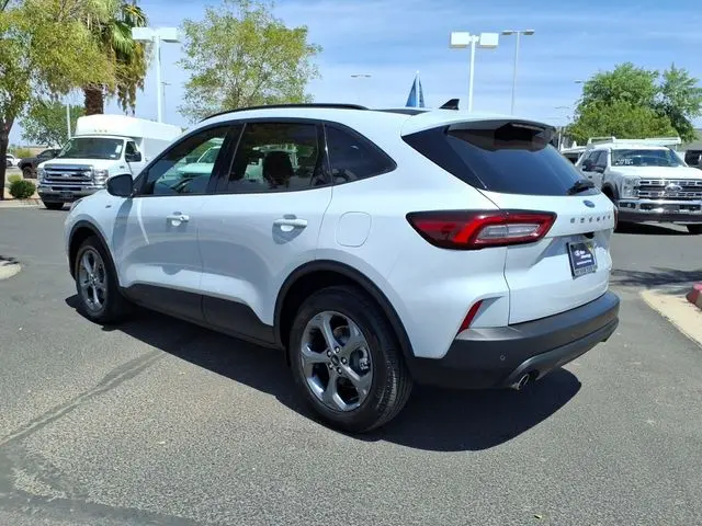2025 Ford Escape - $28,213
