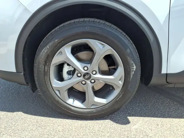 2025 Ford Escape - $28,213