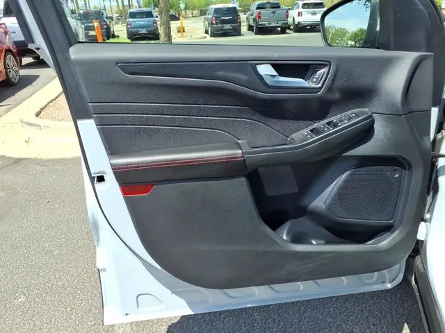 2025 Ford Escape - $28,213