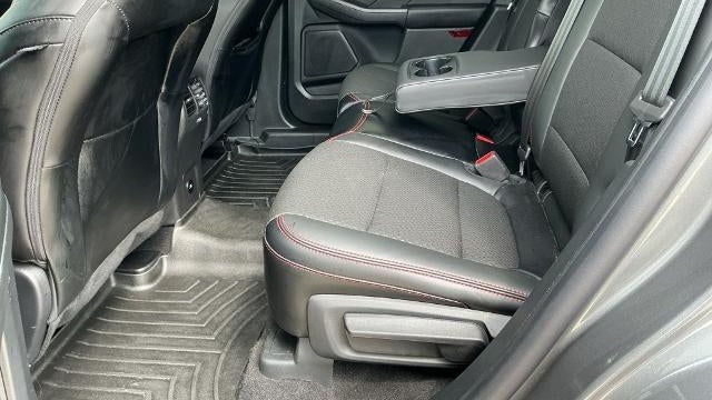 2025 Ford Escape Hybrid ST-Line Select