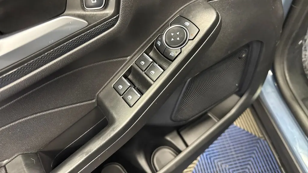 2025 Ford Escape Hybrid ST-Line Select