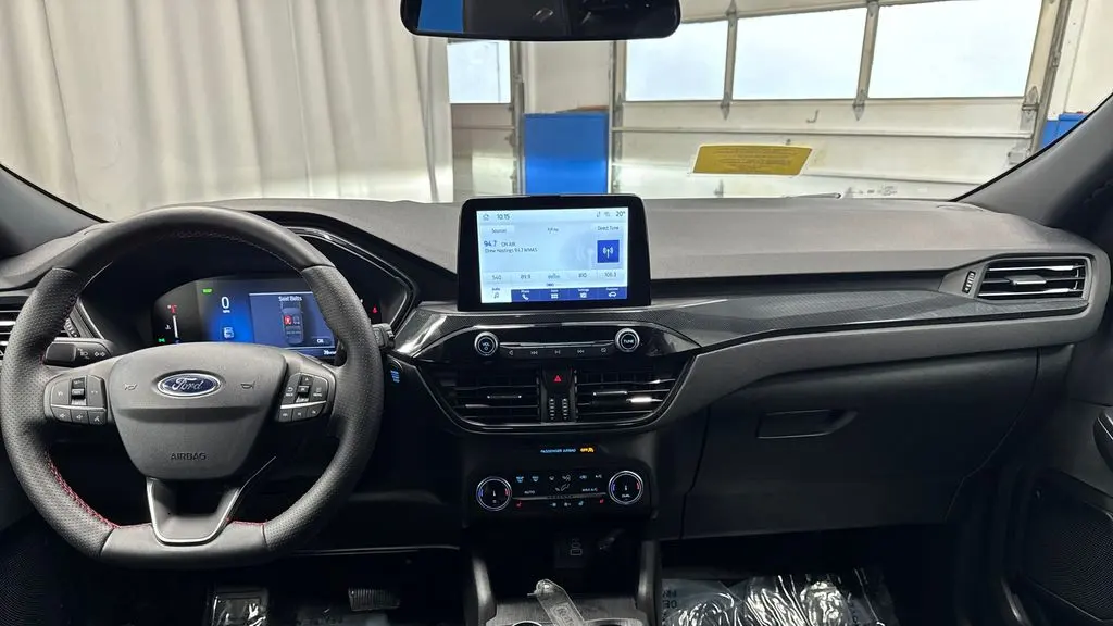 2025 Ford Escape Hybrid ST-Line Select
